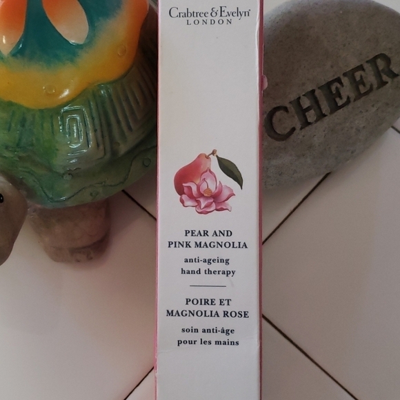 Crabtree & Evelyn Anti Aging Hand Therapy - Picture 3 of 6